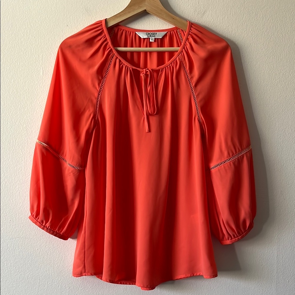 Crosby by Mollie‎ Burch Coral 3/4 Sleeve Tie Neck Blouse size small